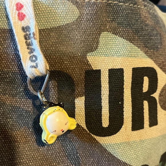 Harajuku Lovers Tote - Picture 9 of 13